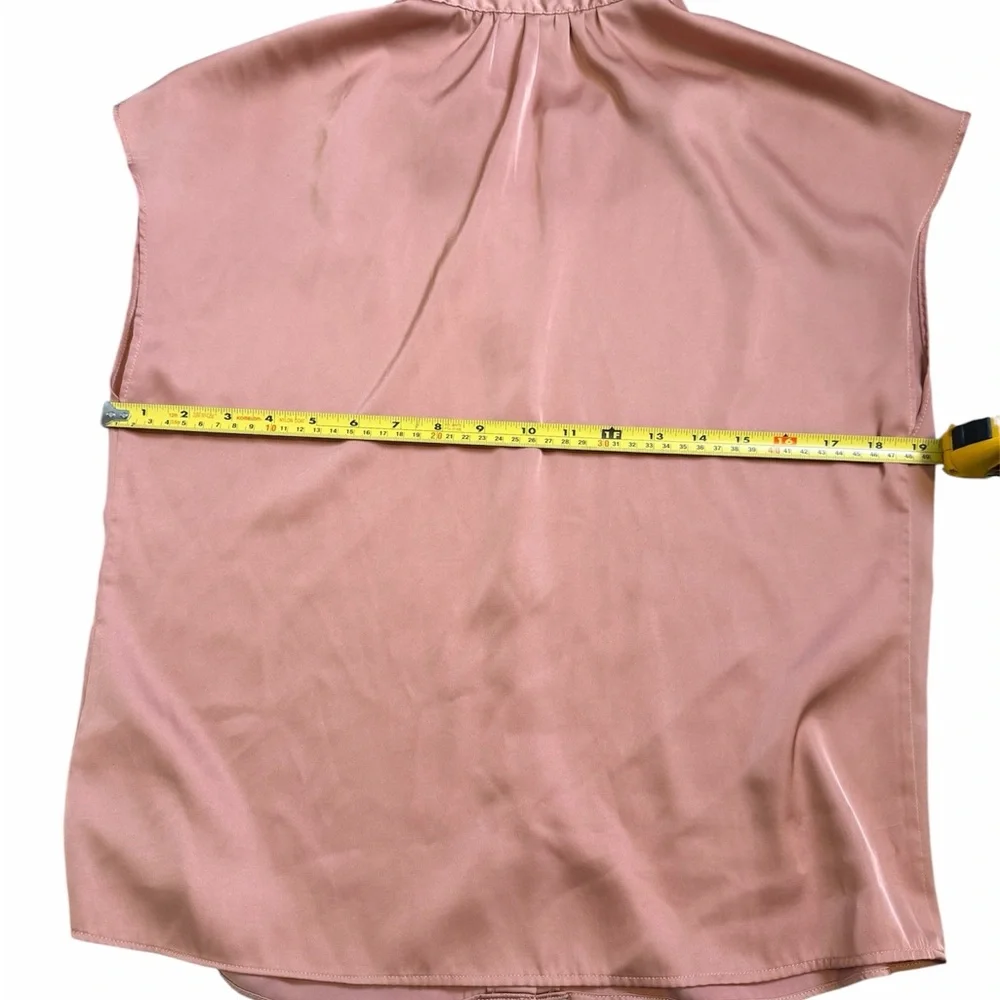 RACHEL Rachel Roy Sleeveless Button-Front Blouse in Dusty Rose - Picture 4 of 9